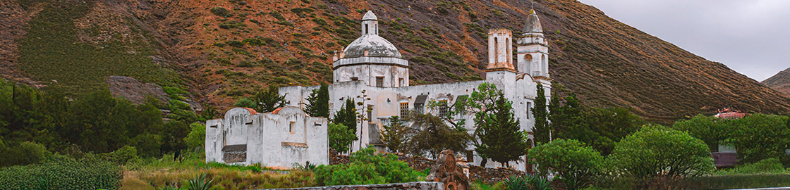 Foto del antiguo Panteón de San Francisco en Real de Catorce